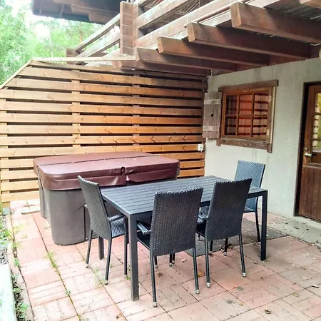 Himoslaehde 1 Chalet *
